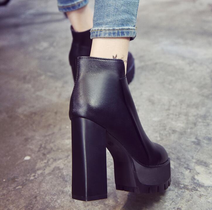 Women's Zipper Wicker Short Heel Martin Boots