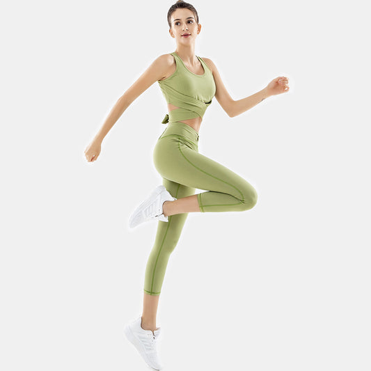 Two-piece yoga clothing suit