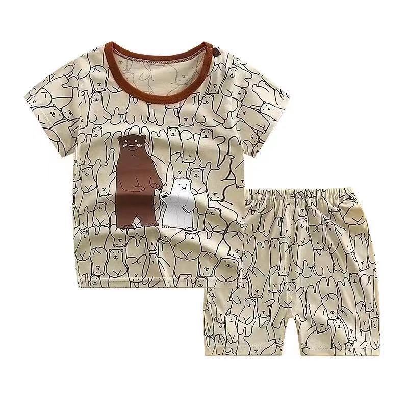 Short sleeved shorts suit