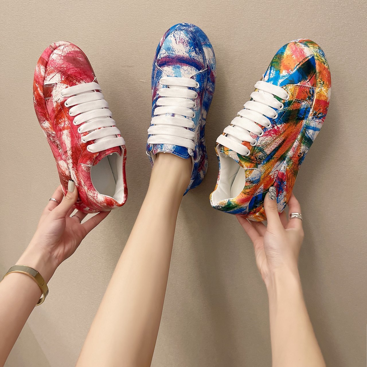 Painted Graffiti White Shoes Women Casual Fashion Platform Casual Shoes - FLIPSTYLEZLLC
