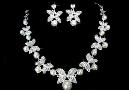 Butterfly Bridal Jewelry Set Chain Pearl Jewelry Three Piece Bridal Soft Chain Headdress Bridal Jewelry Set - FLIPSTYLEZLLC