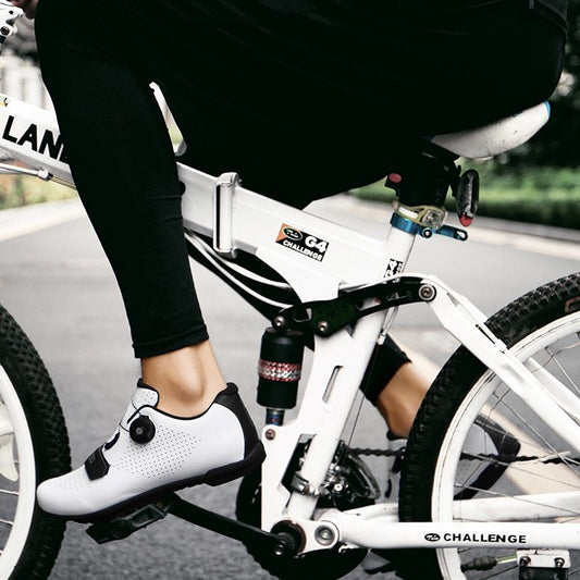 Bicycle riding shoes