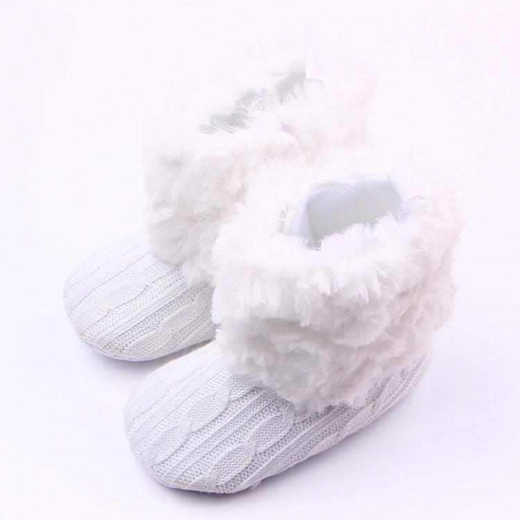 Knitted wool baby shoes and boots