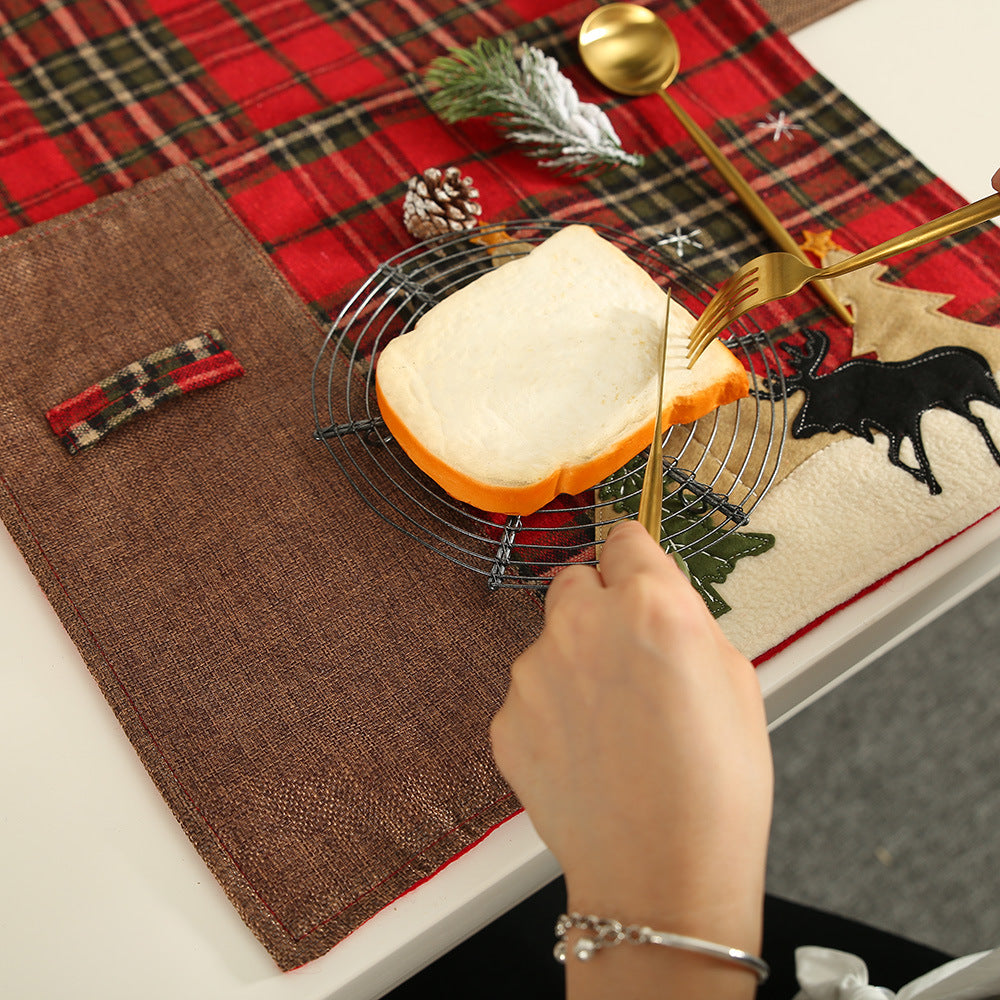 Elk tree table mat