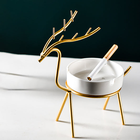 Astronaut Ashtray Creative With Lid Anti-flying Smoke Personality Trend