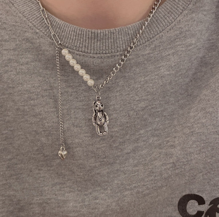 Flocking Bear Three-plant Sweater Chain Long Clavicle