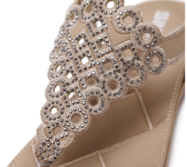 Japanese Sandals Summer Women Embroidered Thread Rhinestone Flat Shoes Large Size Flat Shoes - FLIPSTYLEZLLC