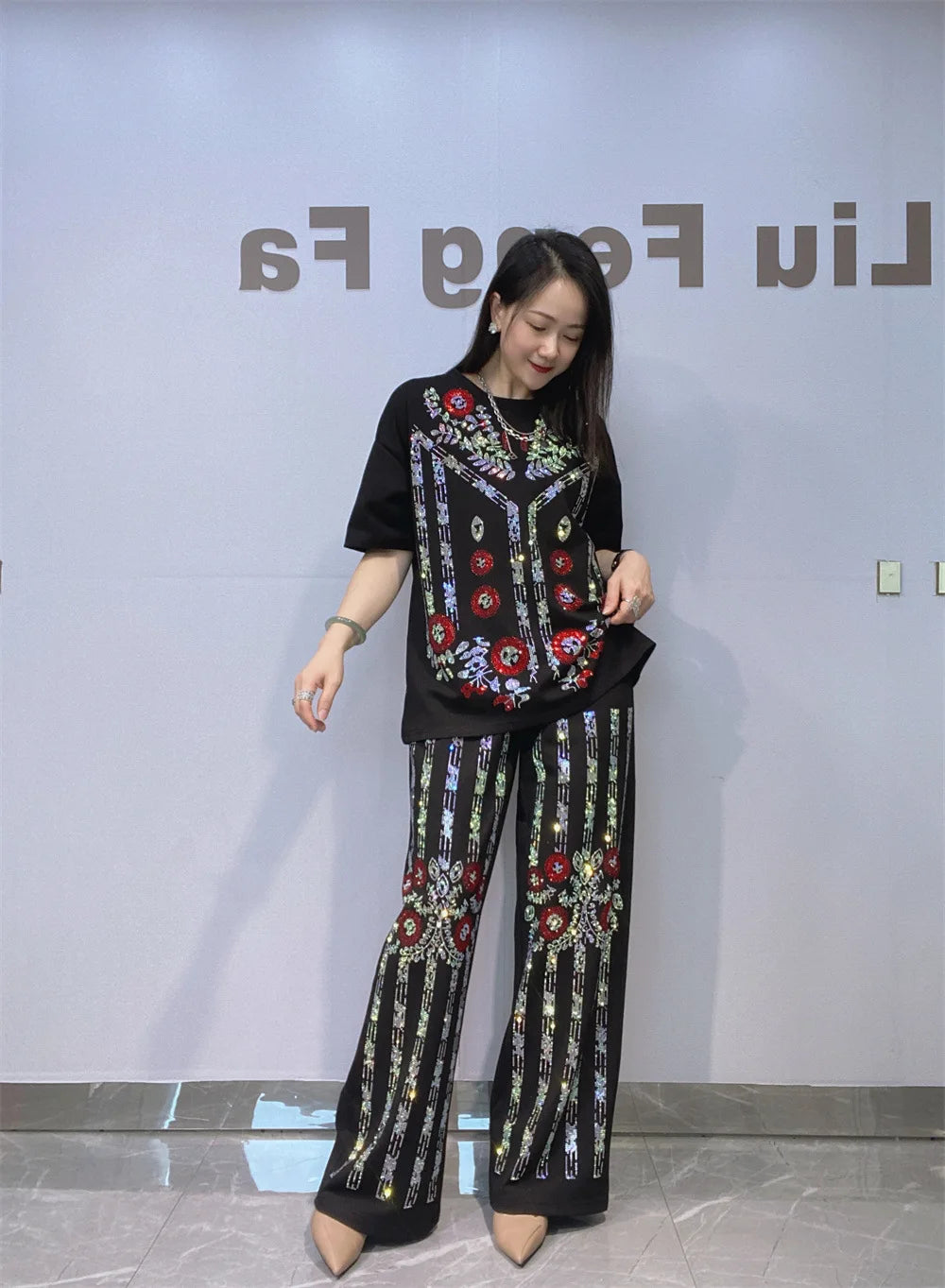 2026 Summer Sequins Flower Short Sleeve T Shirt & Wide Leg Pant Sets Woman 2 Piece Outfits Casual Matching Sets Bust118cm