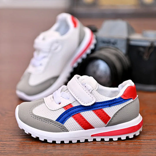 Children's Popular Outdoor Sports Shoes Children Breathable Mesh Running Shoes Baby Comfortable Sports Shoes Boys Casual Sneaker