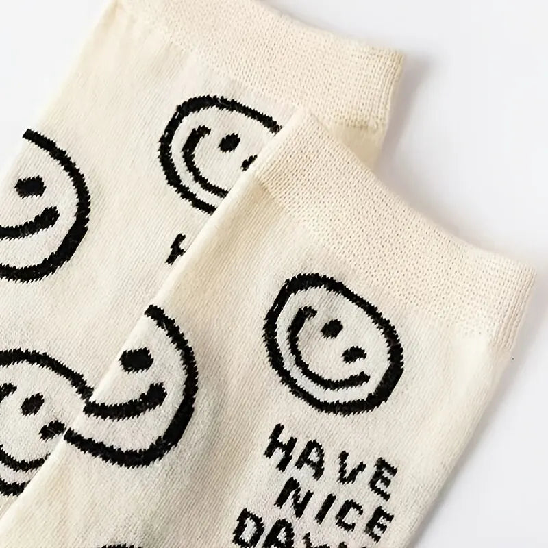 5/1 Pairs Happy Face Crew Socks , Cartoon Cat Breathable Cotton Mid Tube Socks, Women's Stockings & Hosiery