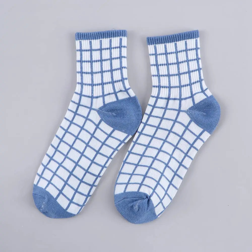Comfortable Casual Fashion Autumn Cartoon Winter Cotton Sport Women Hosiery Middle Tube Socks Bear Socks Couple Socks