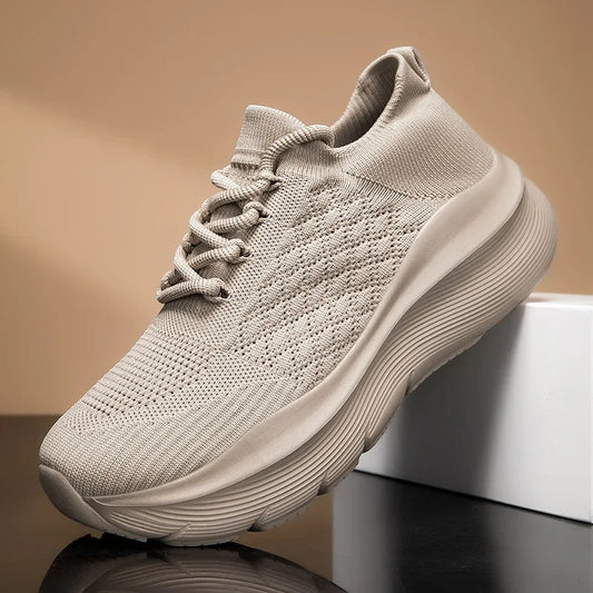 Beige Sports Shoes with Thick Curved Soles Men's Women Fashionable Sports Shoes Thick Cushioning Sole Suitable for Running, Gym