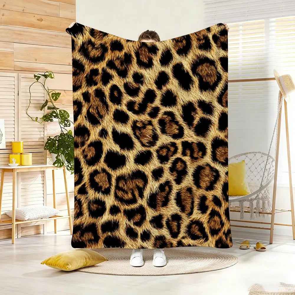 Fashion Animal Print Throw Lightweight 240g Flannel Blanket Soft Skin-friendly for Summer Cooling