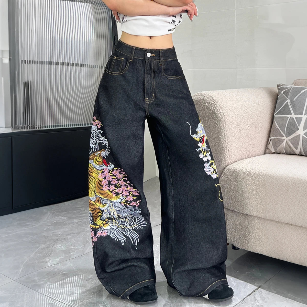 1 Pc American Retro Dragon And Tiger Embroidered Loose Jeans For Women, Street Hip-Hop Fashion Versatile Black Wide-Leg Pants