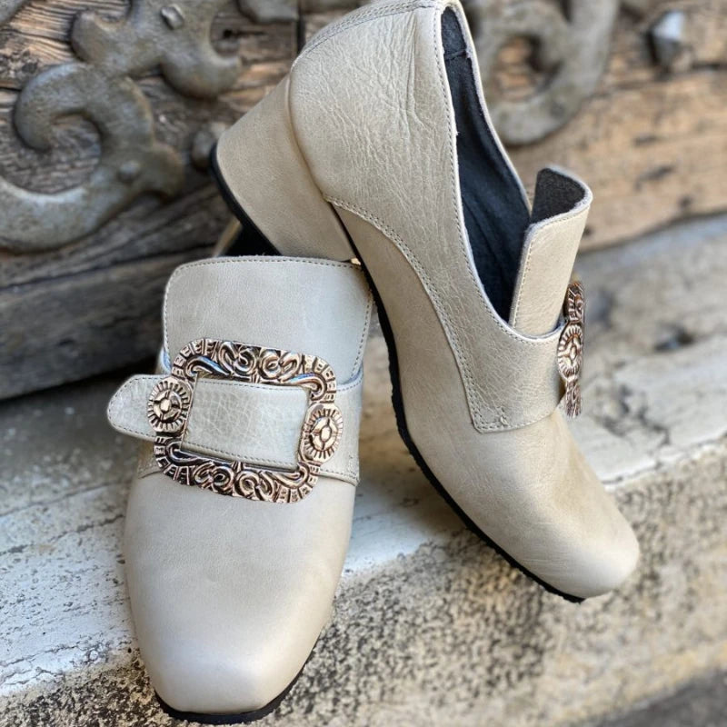 2026 New Men's Shoes Victoria Retro Women High Heels Medieval Renaissance Role Playing Party Shoes Chunky Heel Men Leather Shoes