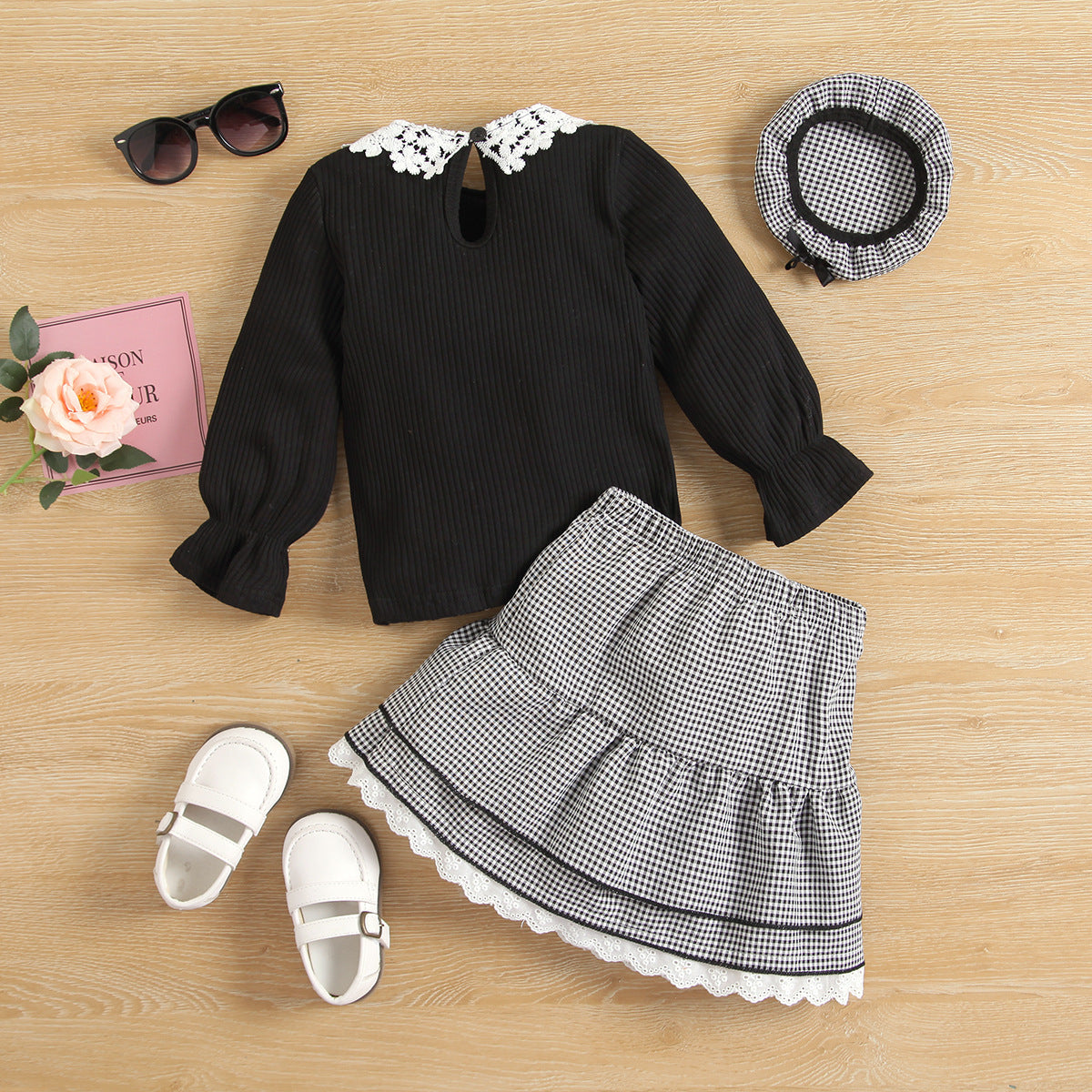 Long Sleeve Knit Lace Collar Top