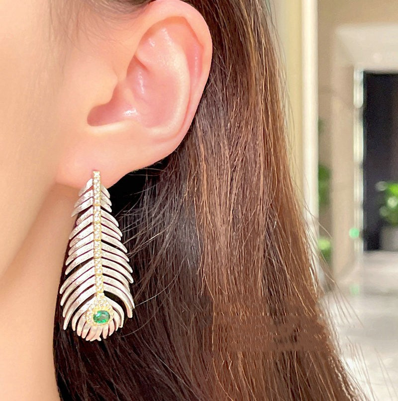 Weave Carved Gold Peacock Emerald Relief Feather Earrings
