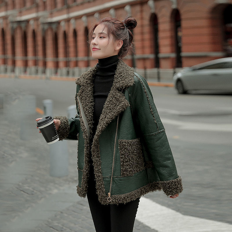 Women's Pure Lamb Wool Solid Color Coat With Fur