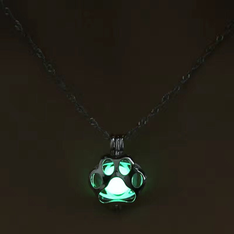 Retro Film And Television Peripheral Sword Luminous Necklace