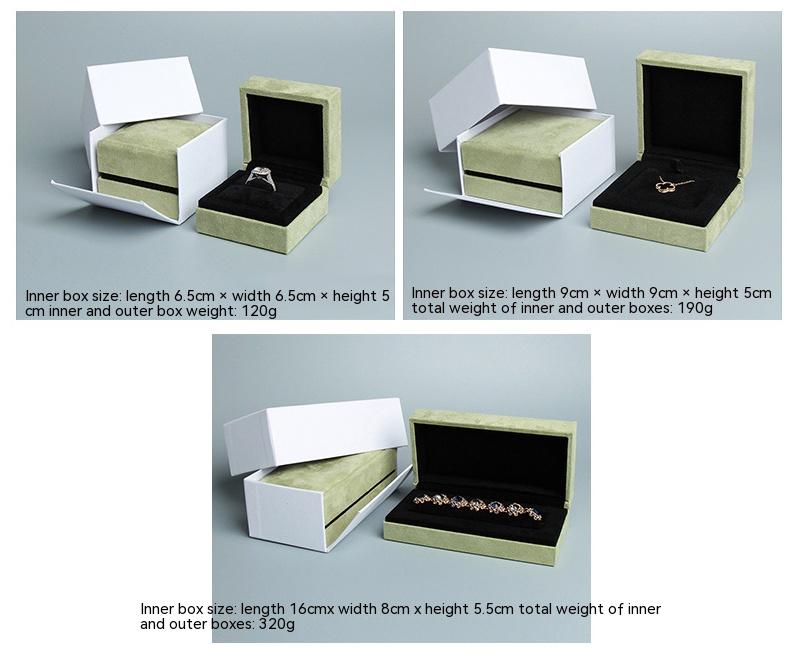 Grass Green Flannel Ring Bracelet Ornament Gift Box