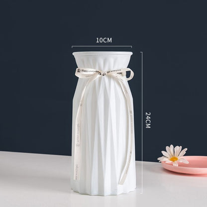 Frosted Glass Vase With Dried Flowers Indoor Table Setting