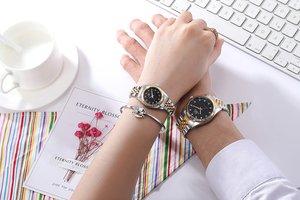 Quartz watch couple table