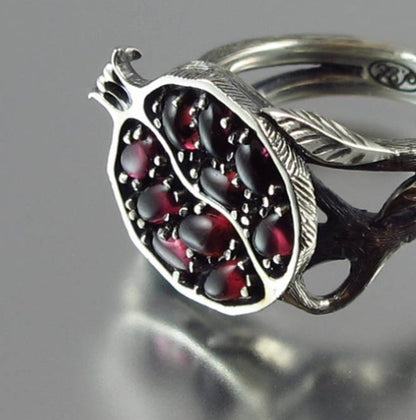 Red garnet ring