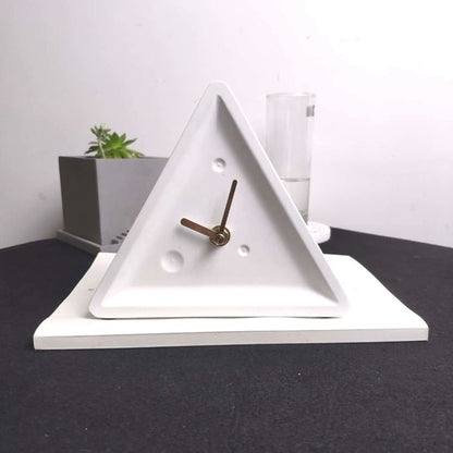Concrete table clock