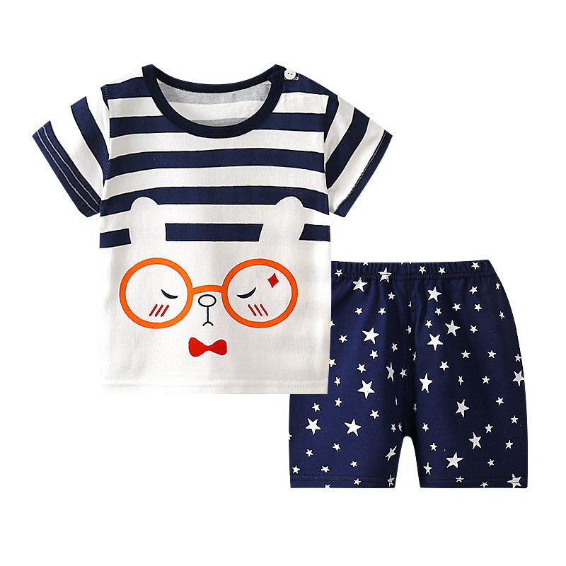 Short sleeved shorts suit