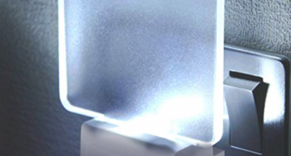 Plug-In Automatic Sensor Energy Saving And Power Saving Safety Americas