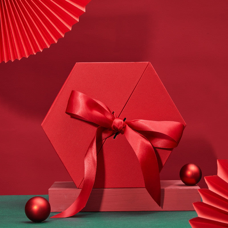 Wedding Bridesmaid Girl Heart-shaped Love Gift Box