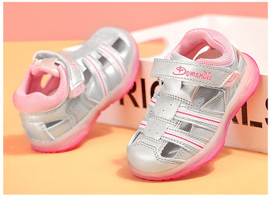 Boys And Girls Shoes Baotou Fashion Trend Comfortable Lights Casual Baby Shoes