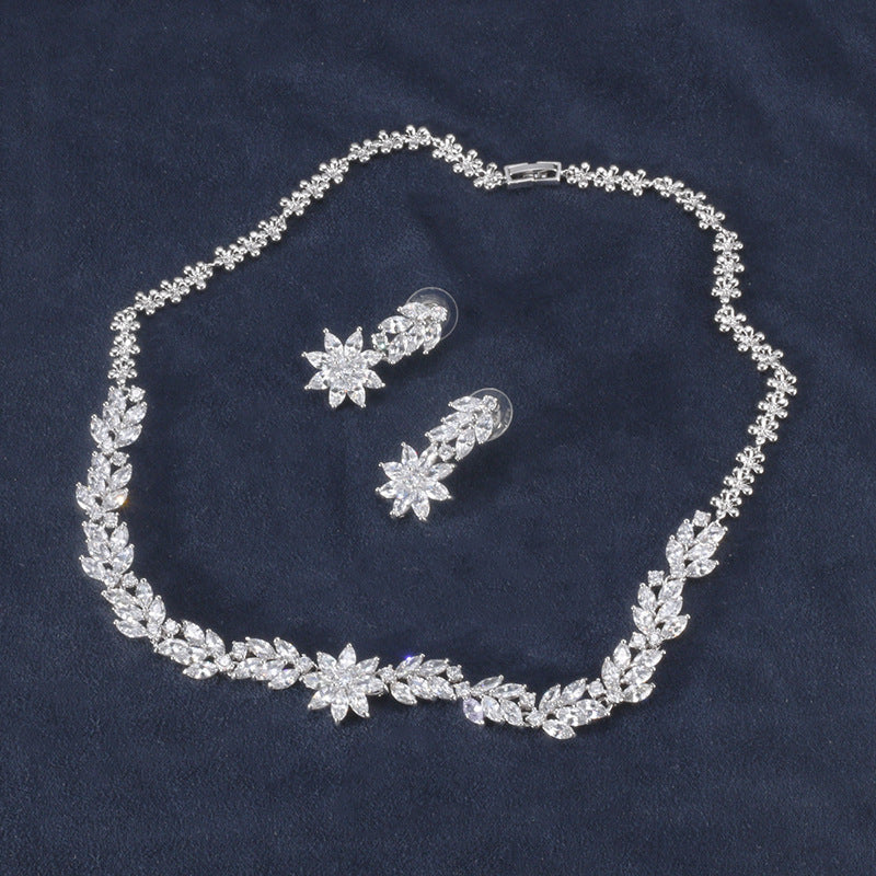 New Product, Simple Style, Exquisite Flower, Water Drop Zircon, Women's Necklace