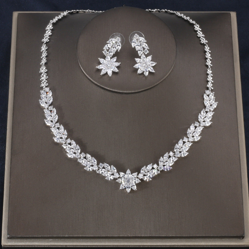 New Product, Simple Style, Exquisite Flower, Water Drop Zircon, Women's Necklace