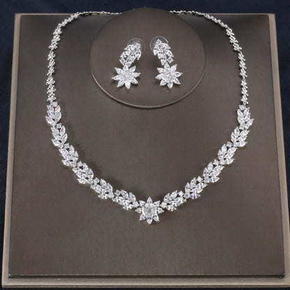 New Product, Simple Style, Exquisite Flower, Water Drop Zircon, Women's Necklace