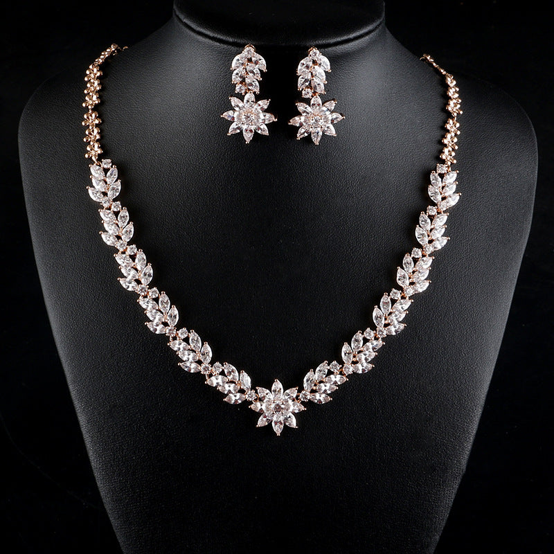 New Product, Simple Style, Exquisite Flower, Water Drop Zircon, Women's Necklace