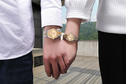 Quartz watch couple table