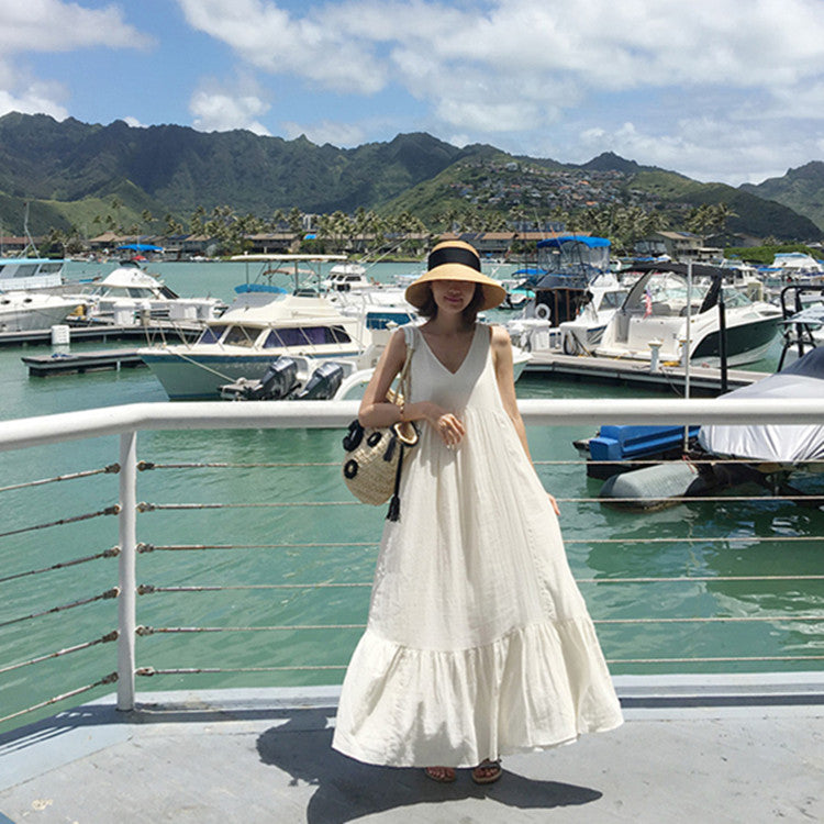 Sleeveless dress with loose plus size back