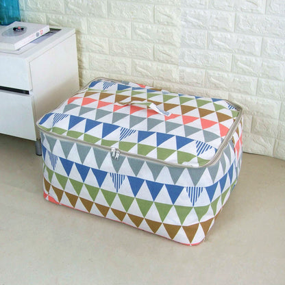 Portable clothes storage box