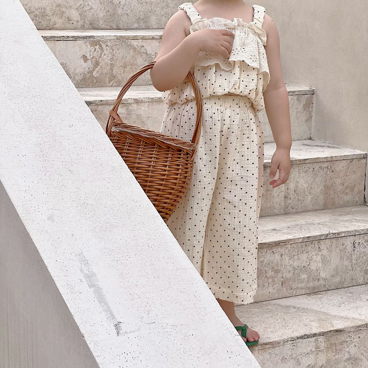 Fashion Personality Girl's Polka Dot Sling Suit