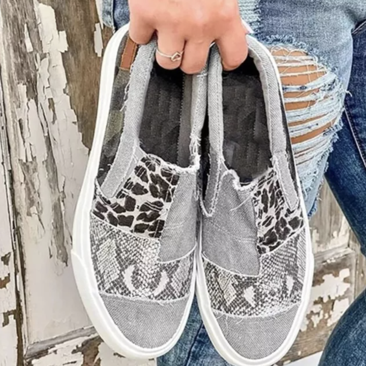 Large Size Women's Shoes Snake Skin Stitching Printed Flat Canvas Shoes Women - FLIPSTYLEZLLC