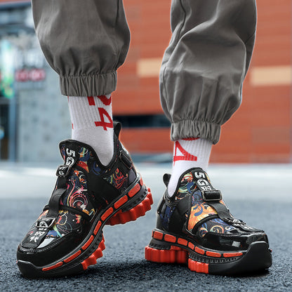 New Electrifying gold n black Retro sporty Shoes for men