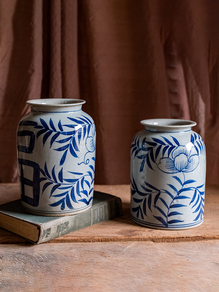 Hand-painted Blue And White Ceramic Vase Stoneware Flower Ware