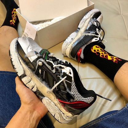 Retro distressed creative design GRAFFITTI Women's shoes