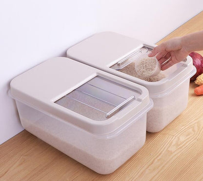 Japanese 10kg plastic barrel kitchen cabinets moistureproof transparent rice storage box with household migang cylinder food box