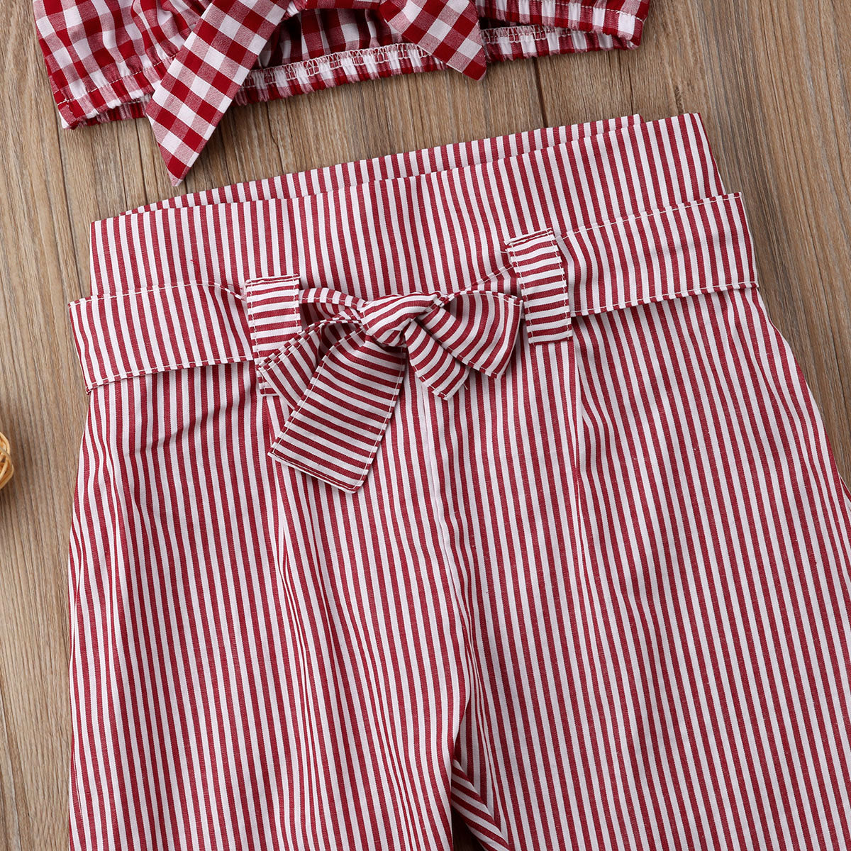 High waist pants + plaid top