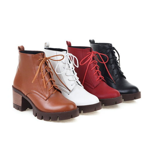 Boots with round head and thick heel