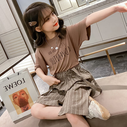 T-shirt, wide-leg pants, two-piece