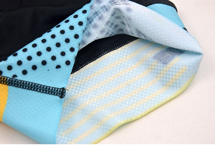 Slim and breathable cycling clothing