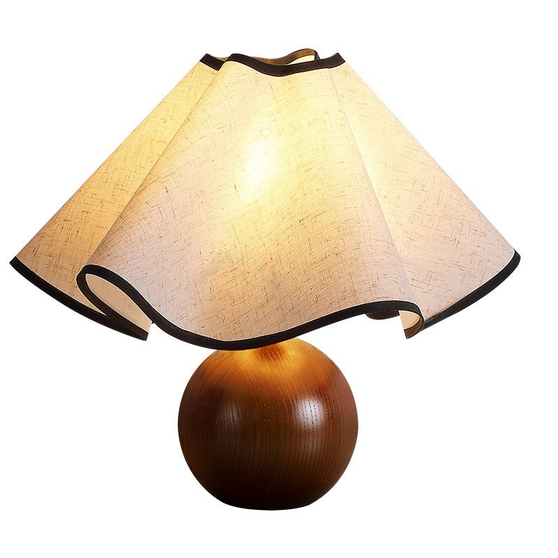 Retro Solid Wood Table Lamp Walnut Creative Petal Bedroom